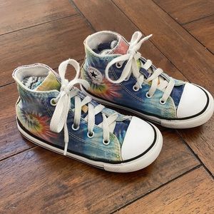 Kids tie die high top Converse size 10